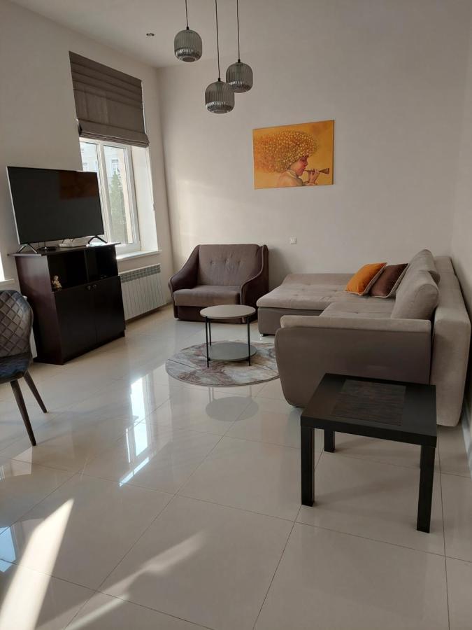 Jono Kalnelio Apartamentai Κλαϊπέντα Εξωτερικό φωτογραφία